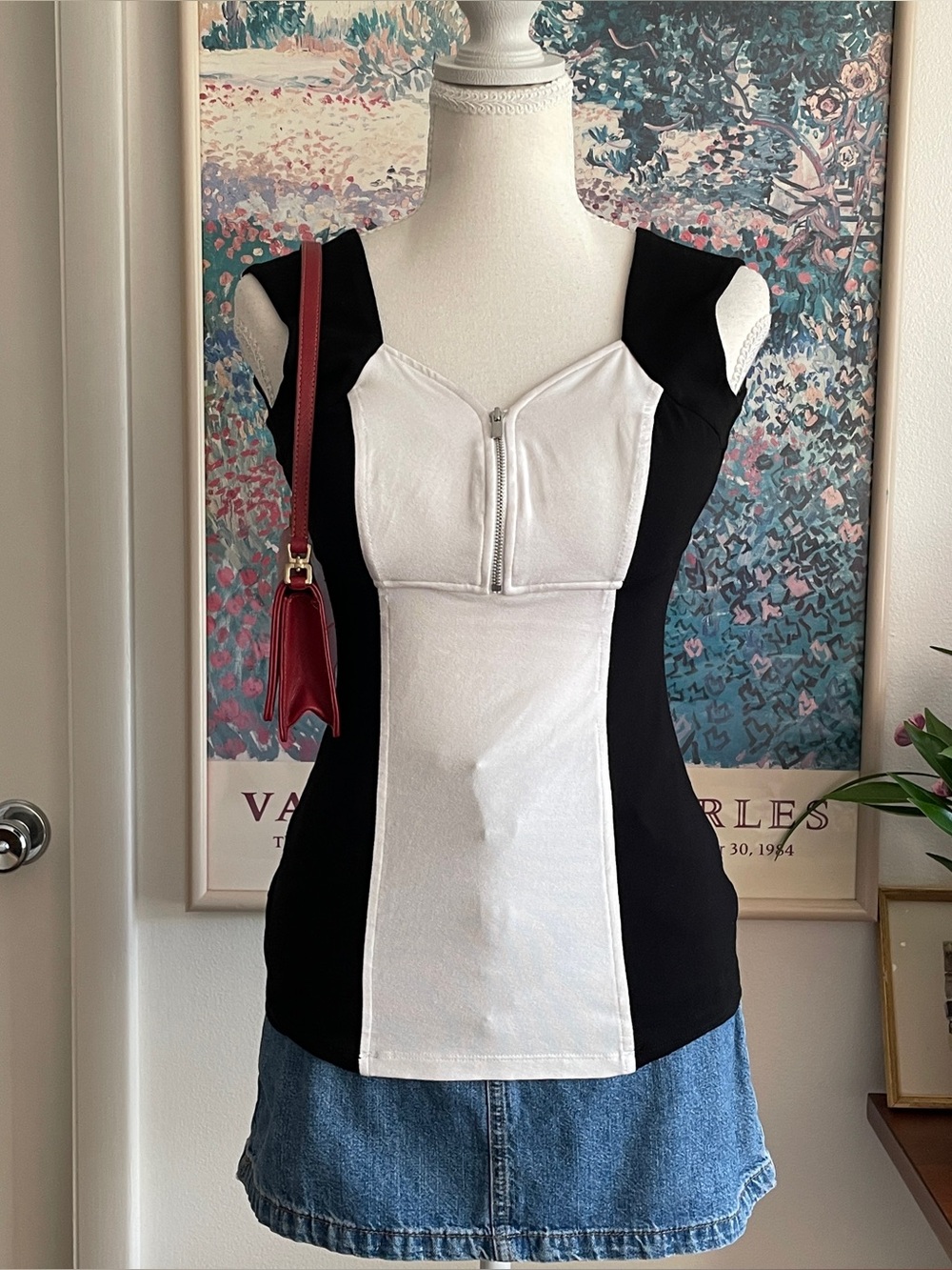 Caché Tank Top Small Black White Colorblock Zip Front Structured Bodice Y2K